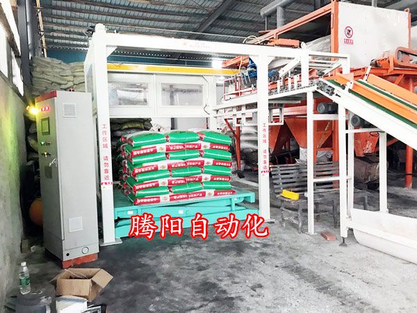選購(gòu)和使用碼垛機(jī)器人的時(shí)候都需要注意什么事項(xiàng)