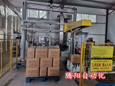 食品全自動碼垛機器人在現(xiàn)如今的社會構造中起到了關鍵的功效
