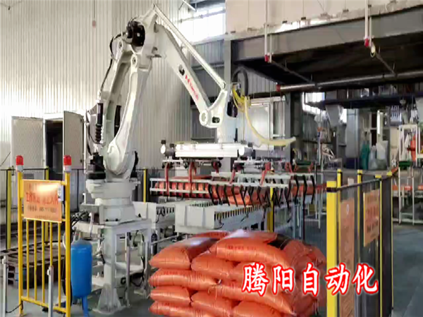 飼料碼垛機器人企業(yè)減低人力成本、提高生產(chǎn)效率的必然選擇
