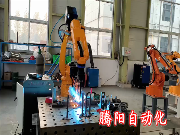 焊接機(jī)器人